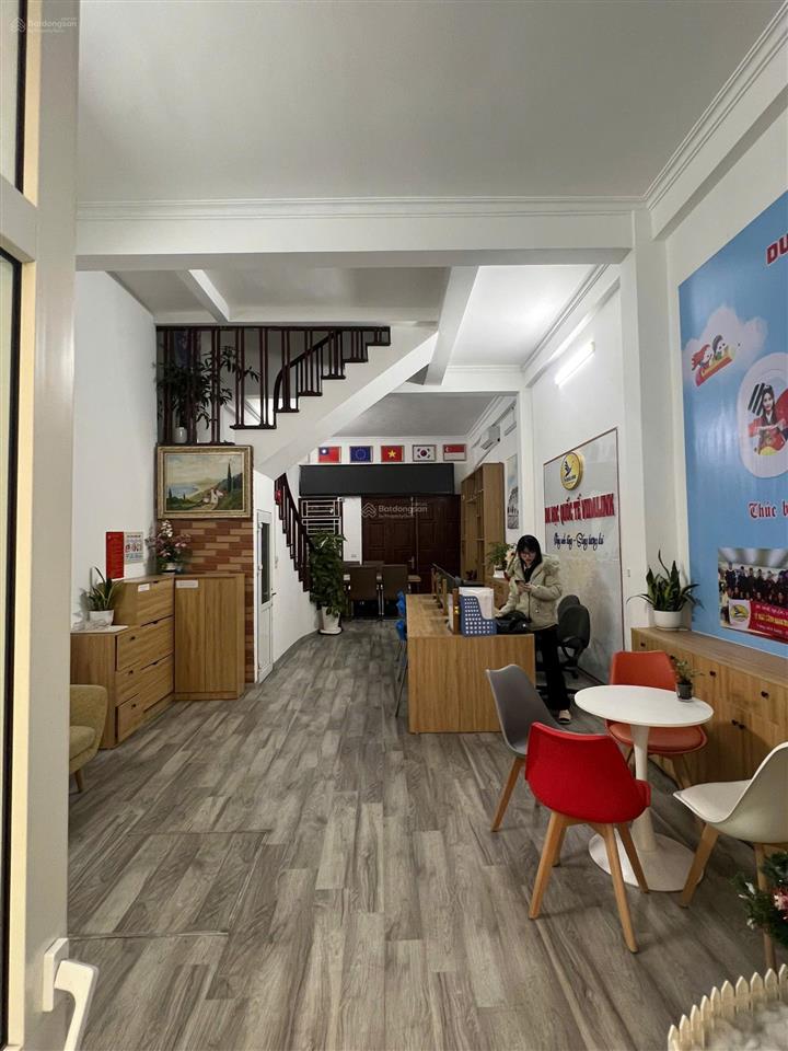 Cho thuê nhà riêng nguyễn khả trạc 70m2 5 tầng chia 2 phòng giá 26tr