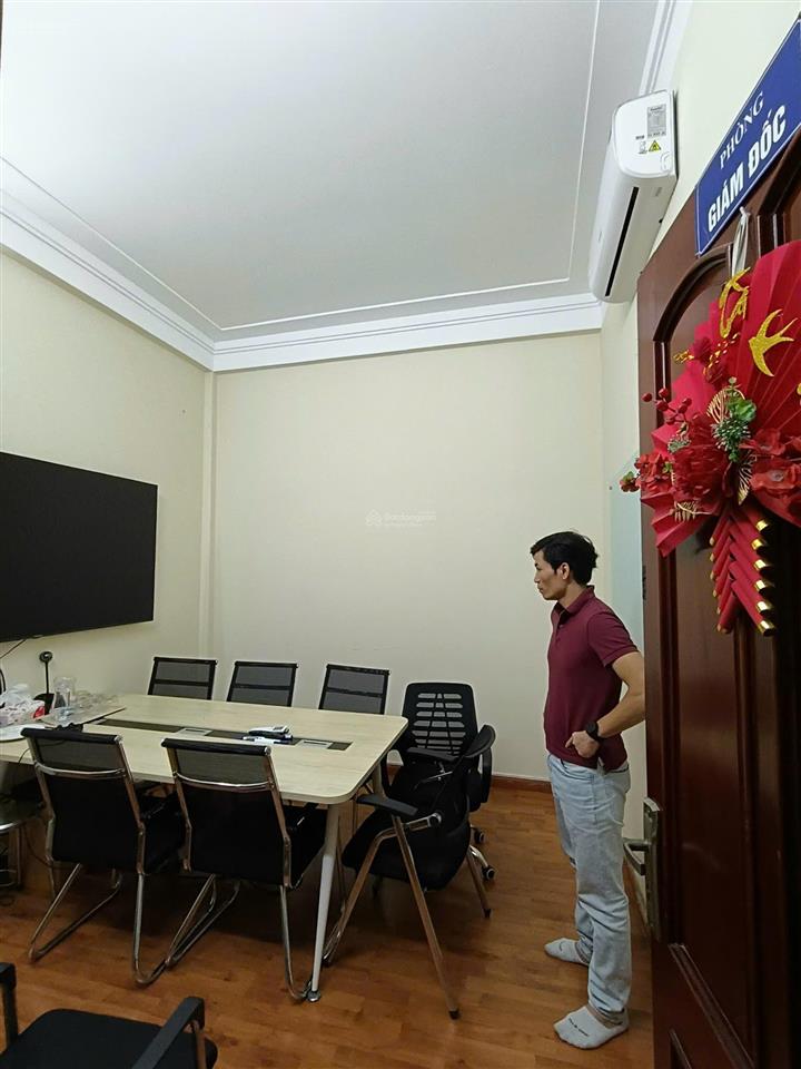 Cho thuê nhà ngõ 44 nguyễn cơ thạch 60m2 5 tầng chia 2 phòng ngủ, đầy đủ điều hòa giá 24tr