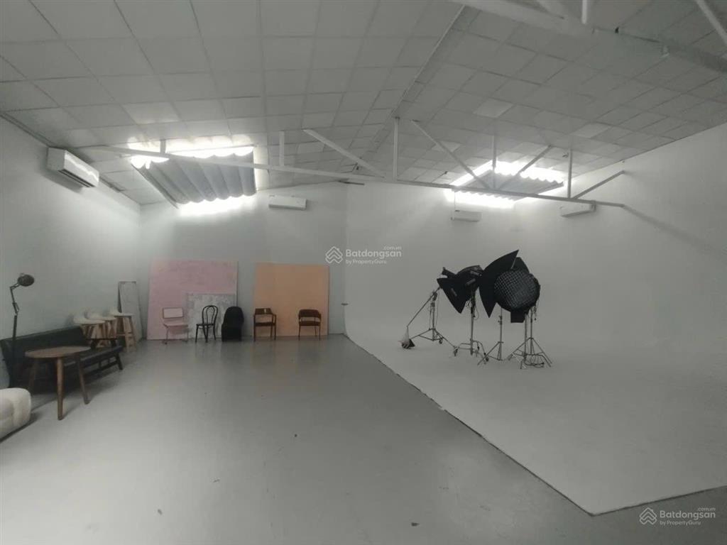 Cho thuê nhà mặt phố vườn cam  mỹ đình 100m2 giá 15tr