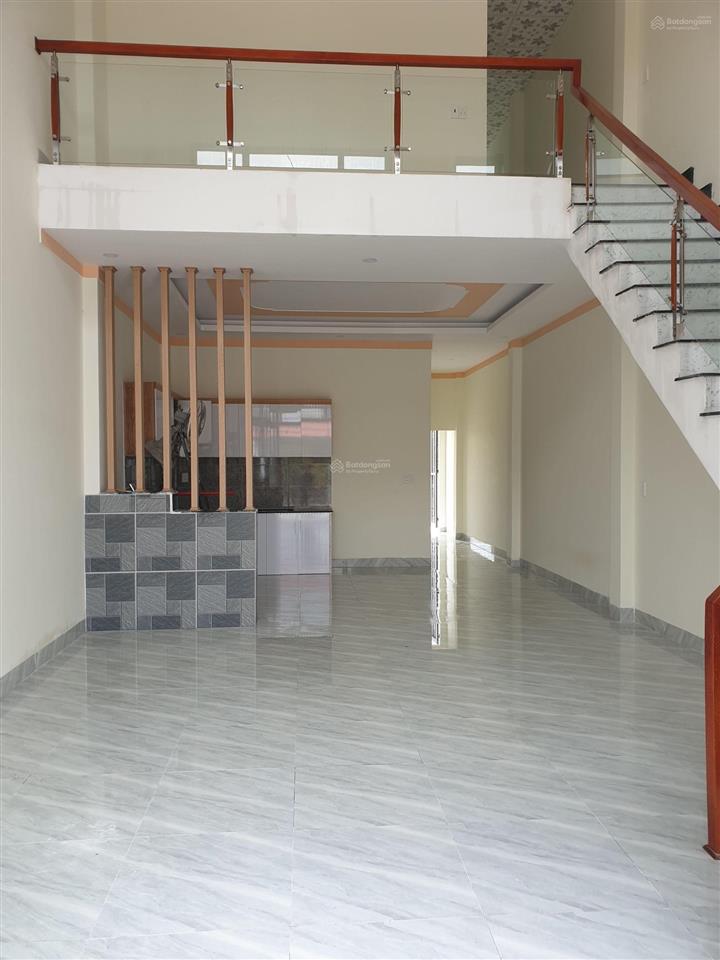 Bán nhà riêng tạ phường tân định.đường đh 616,dt 202m2, 3pn + 2wc,có thể vào ở ngay,nhà mới 100%