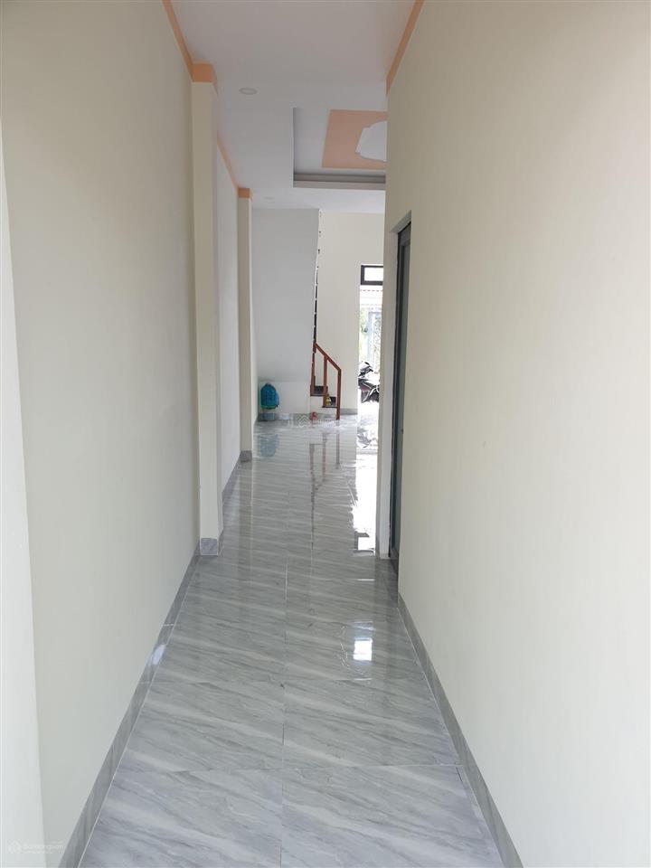 Bán nhà riêng tạ phường tân định.đường đh 616,dt 202m2, 3pn + 2wc,có thể vào ở ngay,nhà mới 100%