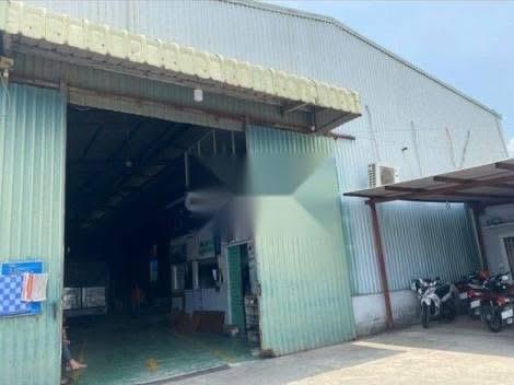 Kho xưởng cho thuê 1850m2, trục Vườn Lài An Phú Đông Quận 12