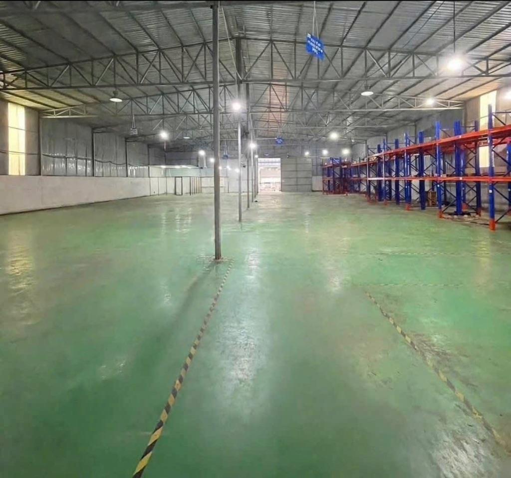 Cho thuê kho xưởng 1500m2 gần Ql1A Thới An Quận 12