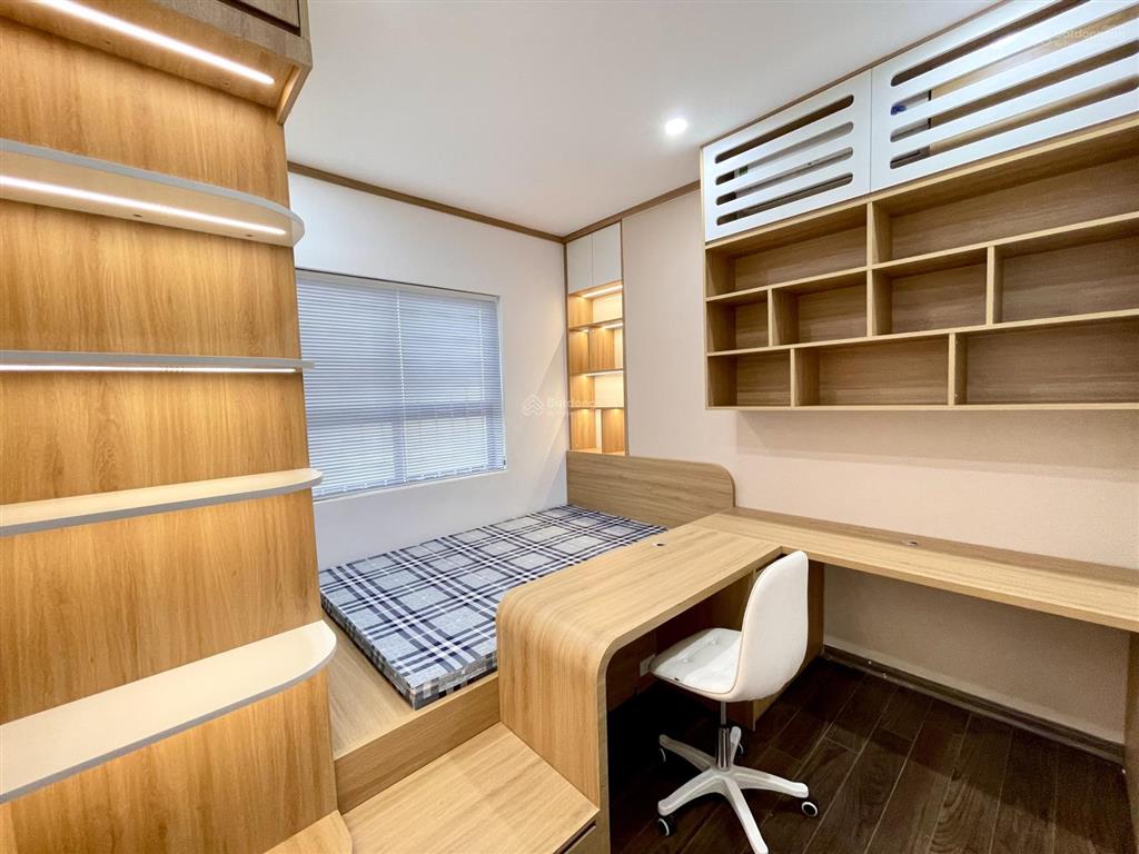 Bán căn chung cư ct12a lô góc siêu thoáng, view đẹp, full nội thất mới tinh