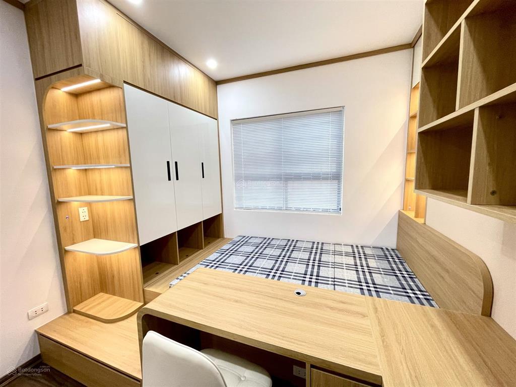 Bán căn chung cư ct12a lô góc siêu thoáng, view đẹp, full nội thất mới tinh