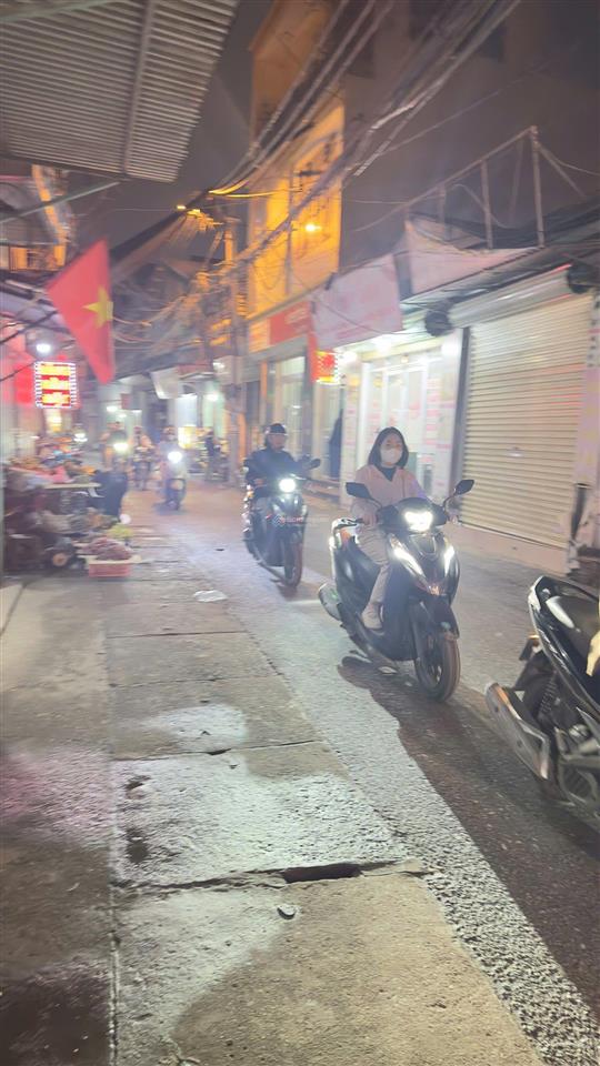 Phú lương, văn nội | nhà c4 dt 55m2 mặt tiền 4m, nhỉnh 3 tỷ giá đầu tư, gần ô tô tránh