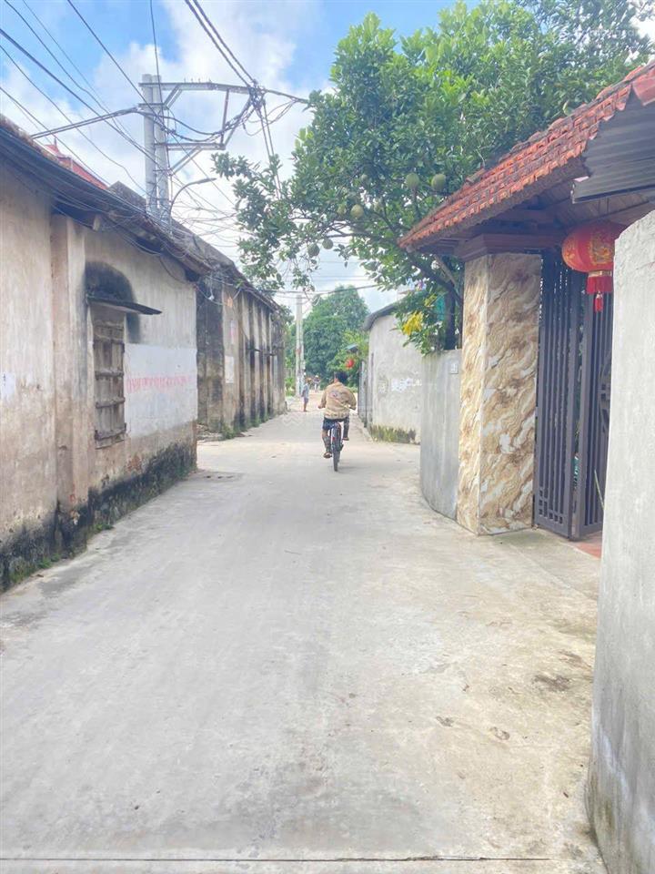 Hiếm, đất lô góc tại thanh cao, bình minh, thanh oai, dt 40m, mt 4m, đường thông oto, nhỉnh 2 tỷ