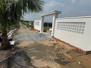 Nhà vườn tuyệt đẹp có sẵn vườn cây ao cá khách mua vào ở ngay thích hợp đầu tư nghỉ dưỡng