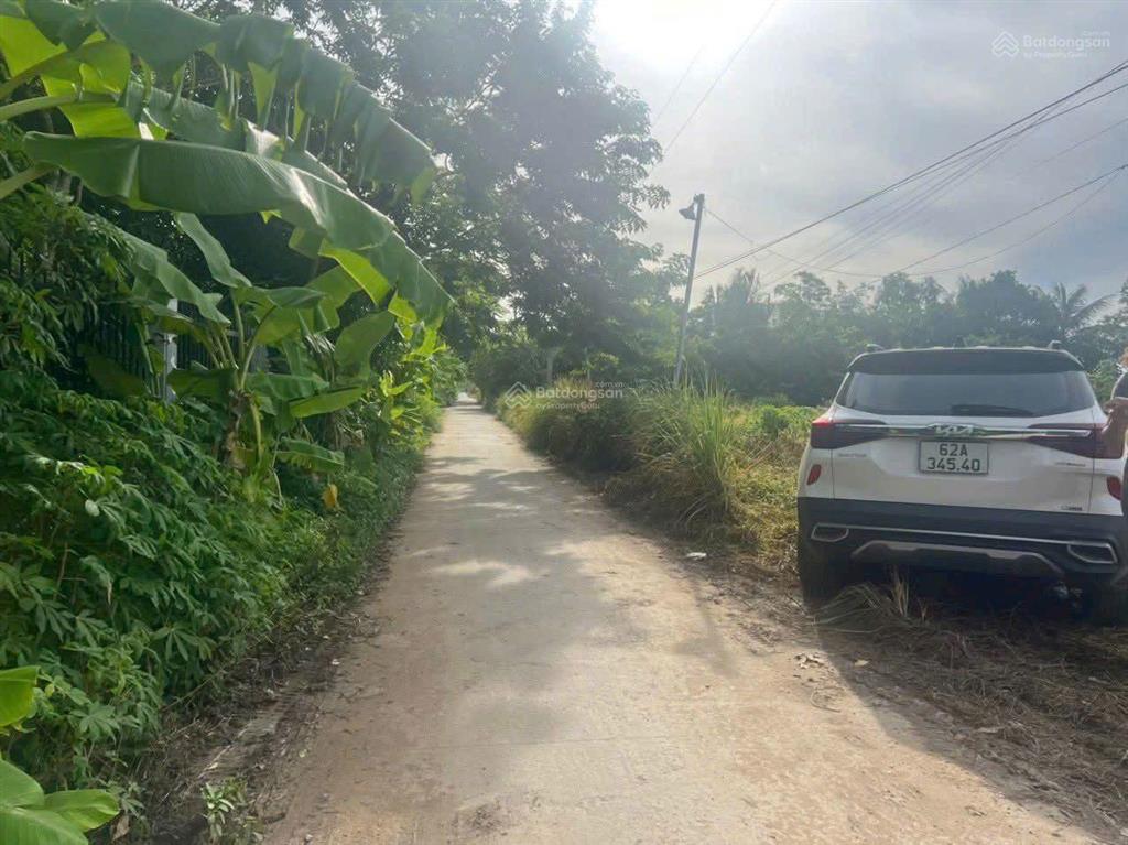 Đất thổ lớn gần nhiều khu công nghiệp lớn thuận tiện cất trọ.nhà vườn khu vực đông dân giá rẻ