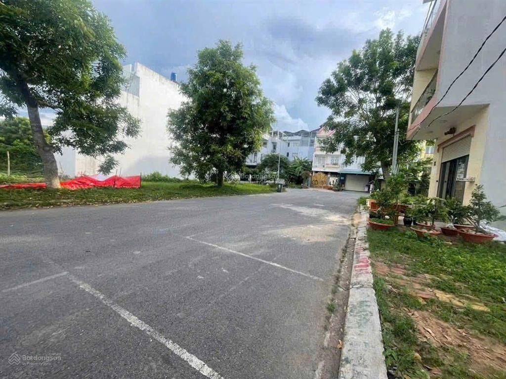 432m2 đất đô thị ngay trung tâm giá 10.5 ty. thuận tiện kinh doanh nhà nghỉ, nhà hàng
