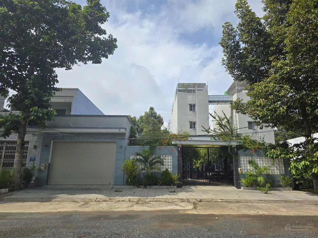 3 nền liền kề thuận tiện mở kinh doanh nhà nghỉ nhà hàng quán ăn khu dân cư sầm uất phát triển mạnh