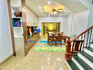 TRUNG TÂM CẦU GIẤY - 65 MÉT 5 TẦNG - NHÀ ĐẸP Ở LUÔN 17,8 TỶ