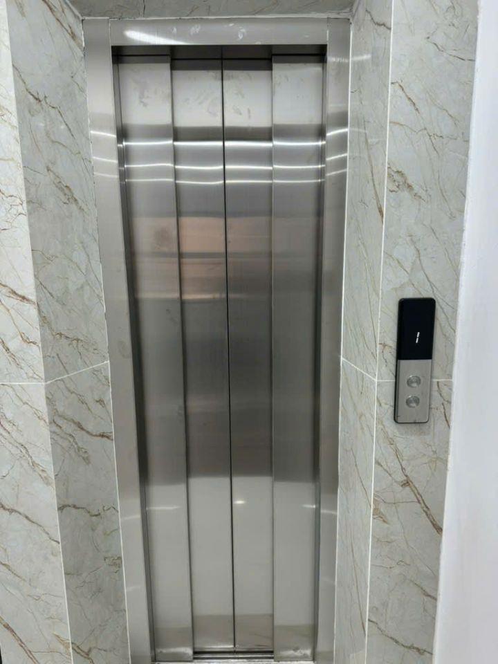 Bán nhà Quan Nhân - Thanh Xuân - Thang máy 37 mét 6 tầng 12,9 tỷ