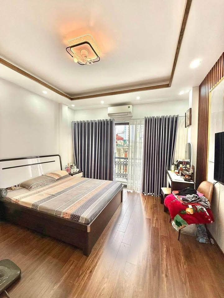 Bán nhà Xuân Đỉnh 34 mét 5 tầng giá 13,7 tỷ