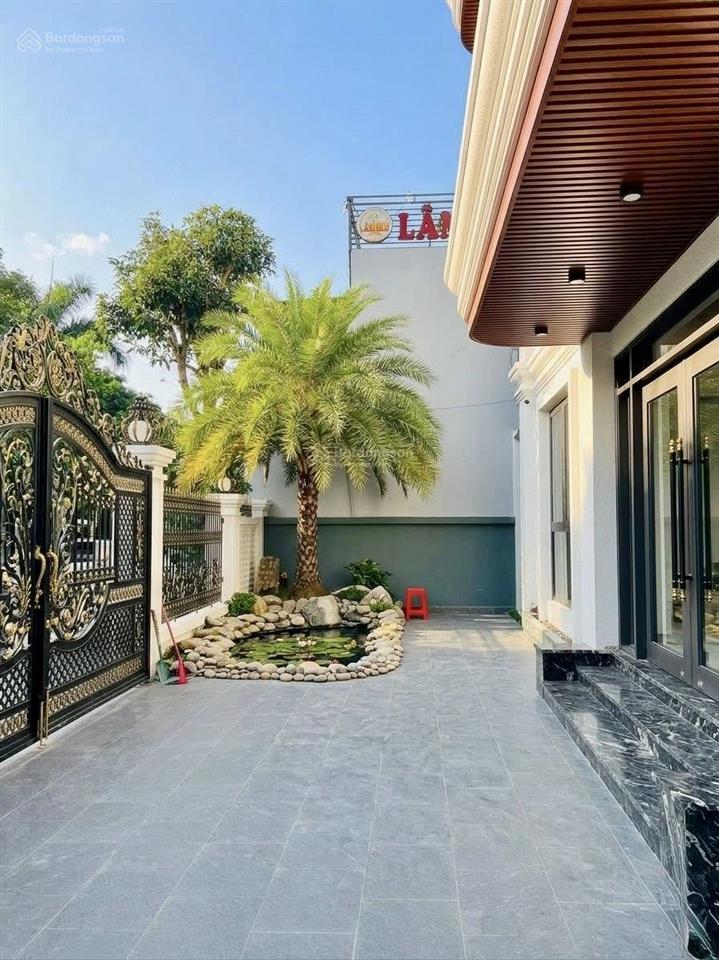 Giảm 3 tỷ bán đất tặng biệt thự sân vườn tđc 31ha trâu quỳ, 4 tầng thang máy dt230m2 mt 30m