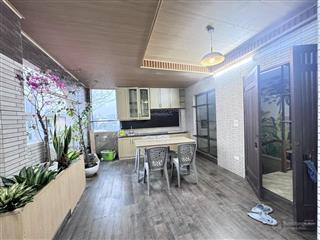 Duy nhất tầm tiền 11 tỷ  nhà nguyễn văn cừ  52m2 x 5 tầng  16 chỗ đỗ cửa.