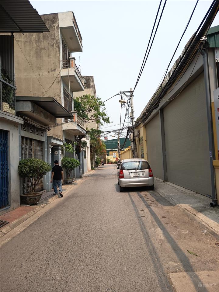 Cực rẻ  bán đất ngọc thụy 100m², ngõ thông ô tô vào đất, gần cầu đông trù, giá 15,x tỷ