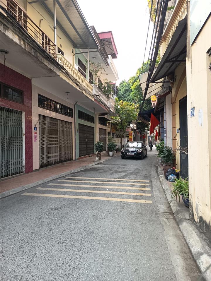 Cực rẻ  bán đất ngọc thụy 100m², ngõ thông ô tô vào đất, gần cầu đông trù, giá 15,x tỷ