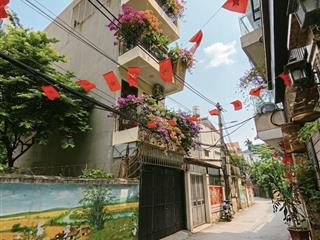 Bán nhà nguyễn văn cừ 60m2, ô tô vào nhà, ô tô tránh, full gỗ lim, chồng tầng thoải mái