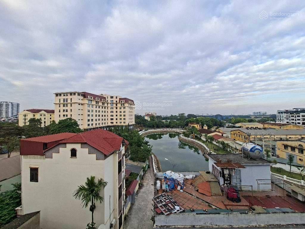 Cực hiếm  nhà 7 tầng lâm hạ  cạnh hồ  sát cầu trần hưng đạo  ô tô tránh  gara 2 ô tô