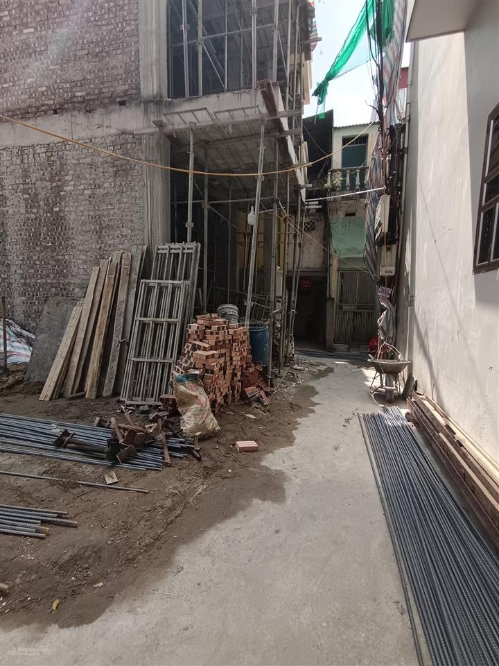Hàng hiếm  hơn 5 tỷ  bán đất sài đồng  42m2 lô góc  sổ vuông