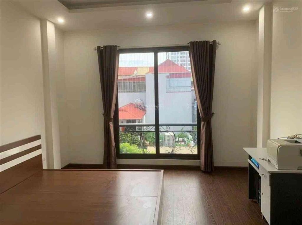 Hàng hiếm sót lại  nhà nguyễn sơn gia thụy 5 tầng, ô tô đỗ cửa, giá 8 tỷ
