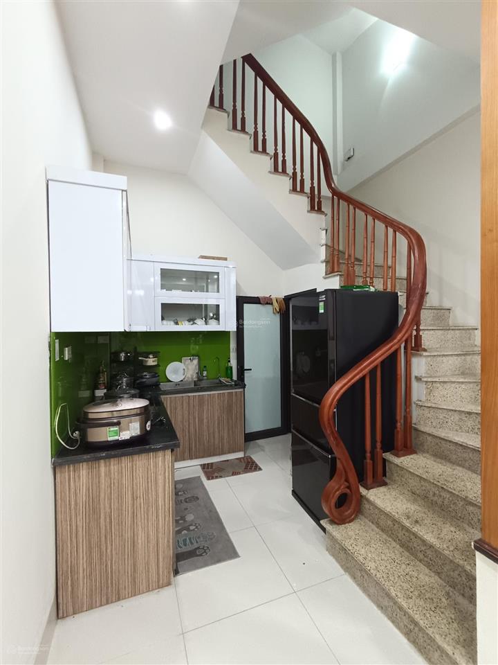 Hàng cực hiếm  chỉ hơn 6 tỷ  nhà ngọc thụy  ô tô tránh dừng đỗ cổng  30m ra phố