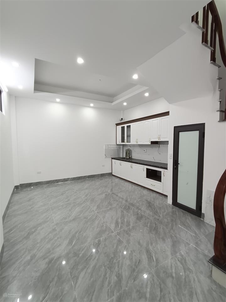 Cực hiếm  giảm mạnh  bán nhà mới đức giang  65m2, lô góc 4 tầng, giá hơn 8 tỷ
