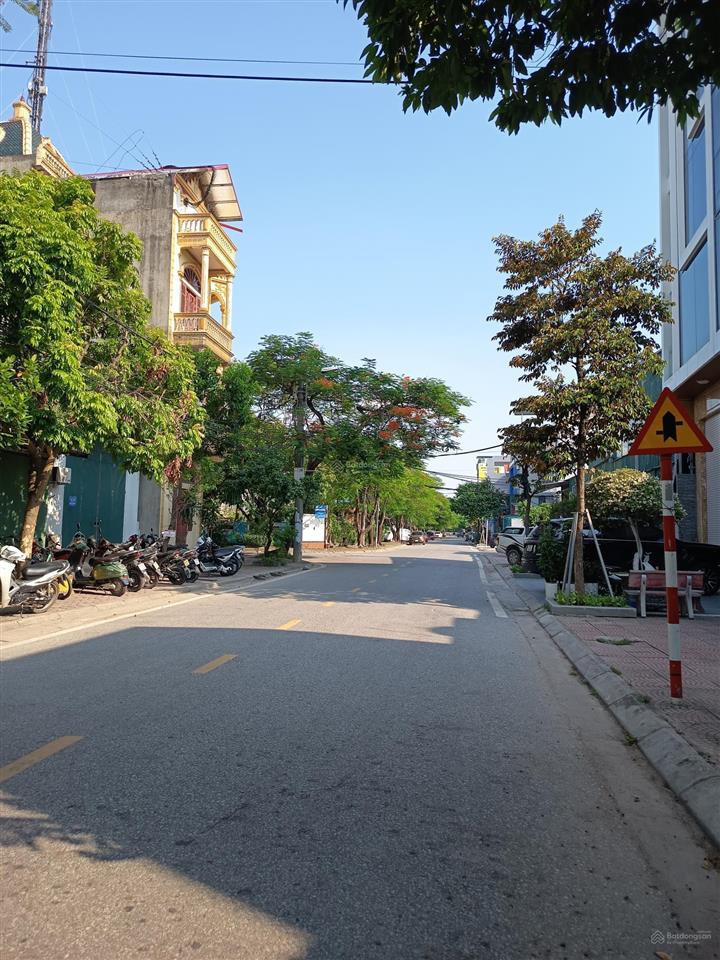 Giảm cực sâu  bán đất tđc cự khối 50m2 mt 5.2m, vỉa hè, ô tô tránh, kinh doanh, nhỉnh 9 tỷ