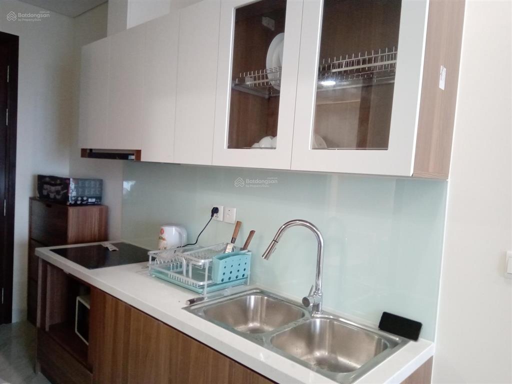Nhà em có căn hộ 1pn khách vừa trả phòng cần cho thuê ngay tại eldorado tây hồ giá chỉ 10.000.000đ