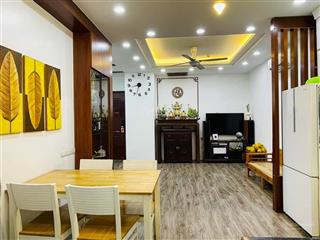 Bác gái em cần chuyển nhượng lại căn hộ 2pn 80m2 chung cư kđt nam cường chỉ 7,1 tỷ, tầng 12 đẹp