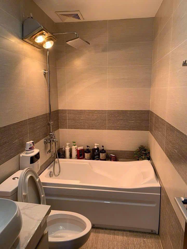 Chỉ 8 tỷ thôi ạ !! em có căn hộ 3PN 88m2 tại chung cư A6 An Bình City cần bán ngay, Full Nội Thất
