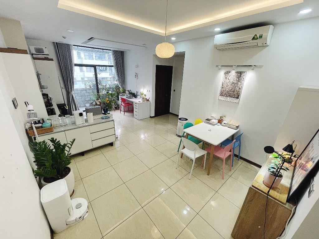 chính chủ em cho thuê căn hộ 2PN view hồ tây Tràng An Complex giá chỉ 15tr
