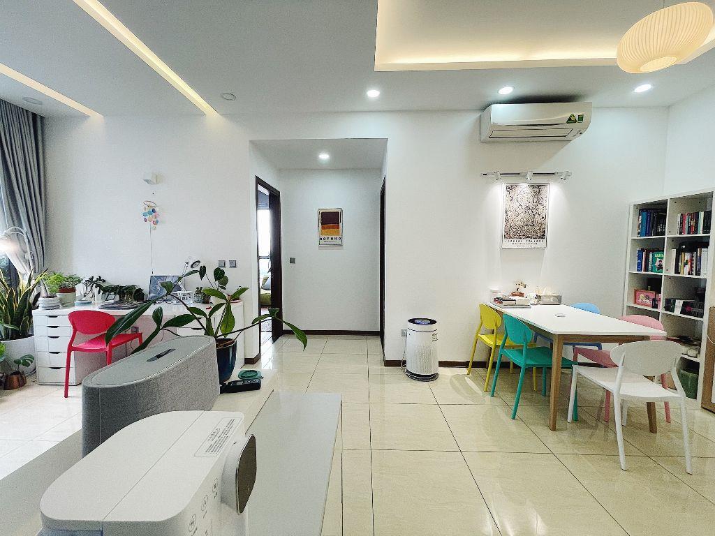 chính chủ em cho thuê căn hộ 2PN view hồ tây Tràng An Complex giá chỉ 15tr