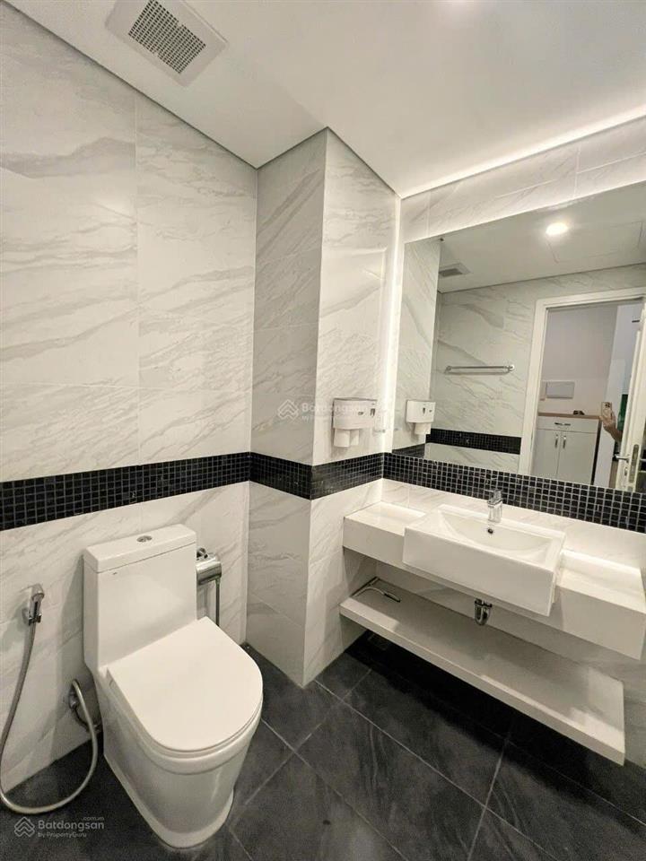 Chính chủ cho thuê căn hộ 1pn tầng 8 view hồ tây full nội thất chung cư edorado tây hồ giá chỉ 11tr