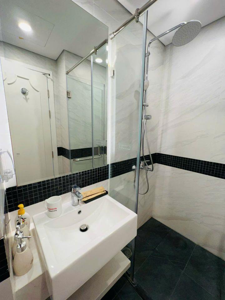 Chính chủ cho thuê căn hộ 1pn tầng 8 view hồ tây full nội thất chung cư edorado tây hồ giá chỉ 11tr
