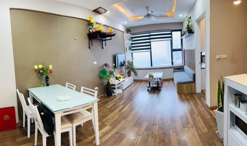 Chỉ 6 tỷ  bác em cần chuyển nhượng lại căn hộ 2pn 68m2 chung cư green stars tầng 18
