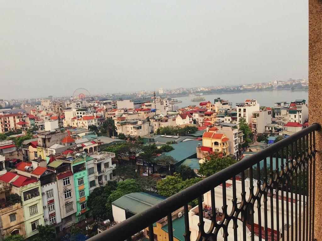 Chỉ 10tr . Mình cho thuê căn hộ Studio View Hồ tây chung cư Edorado Tây Hồ -659 Lạc Long Quân