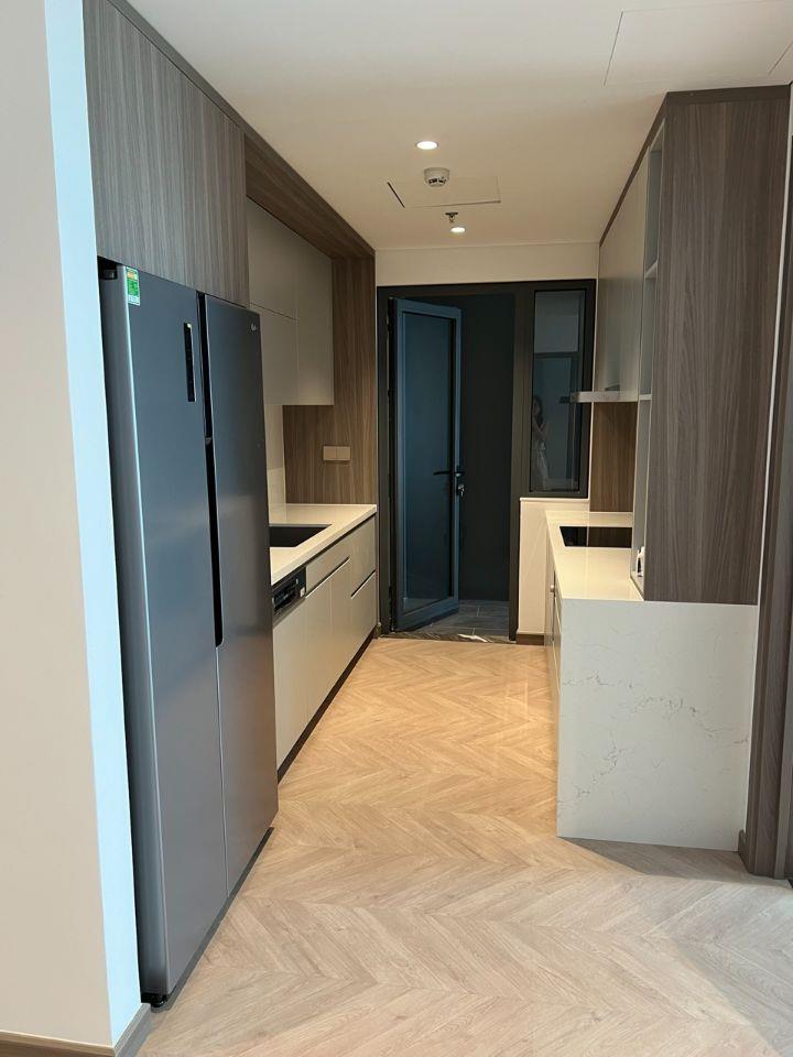 Chỉ 13.5tr mình có căn hộ 2PN 90m2 chung cư Ngoại Giao Đoàn cần cho thuê ngay