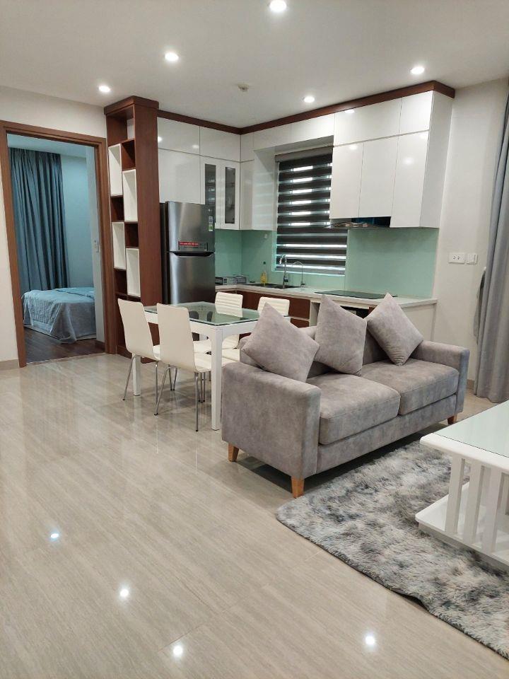 Nhà em có căn hộ 1pn khách vừa trả phòng cần cho thuê ngay tại edorado tây hồ  giá 10,5tr