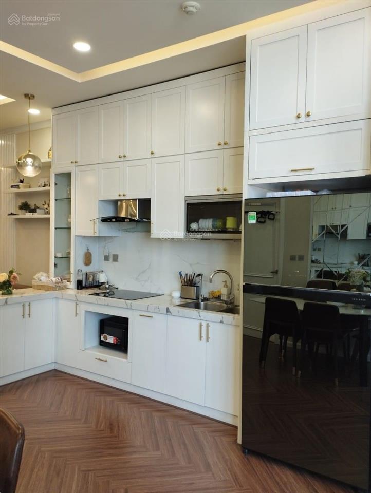 Tràng an complex. chỉ 15tr thôi ạ! em còn 1 căn 3pn full đồ hiếm có cho thuê ngay, giá hợp lý