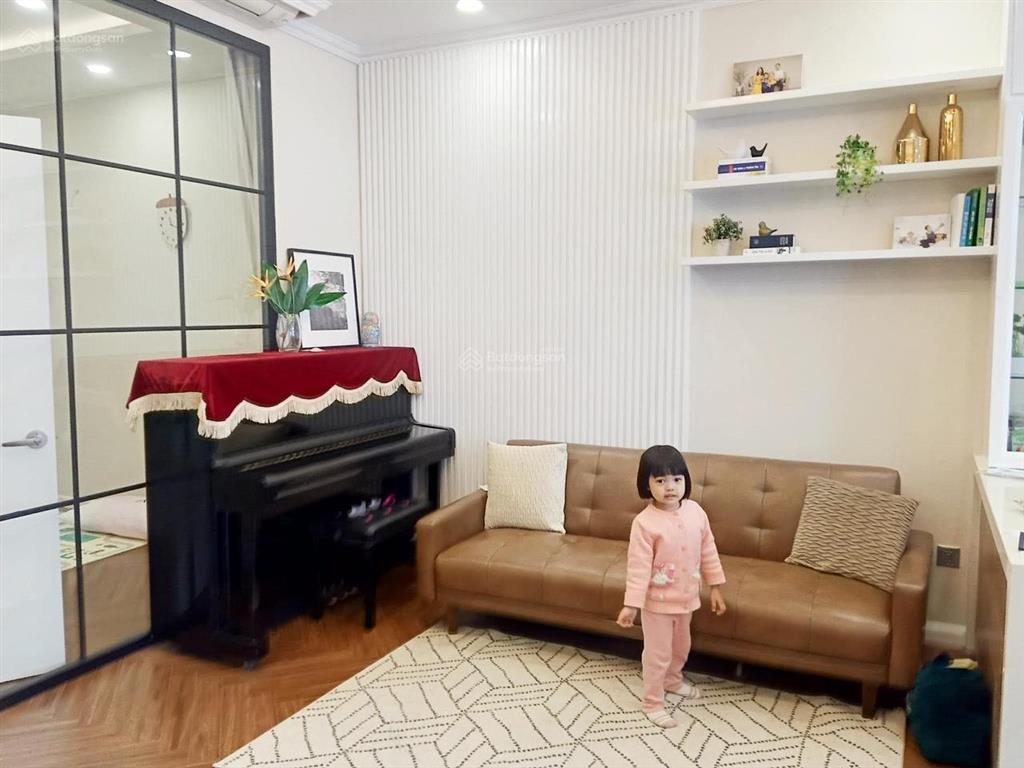 Tràng an complex. chỉ 15tr thôi ạ! em còn 1 căn 3pn full đồ hiếm có cho thuê ngay, giá hợp lý