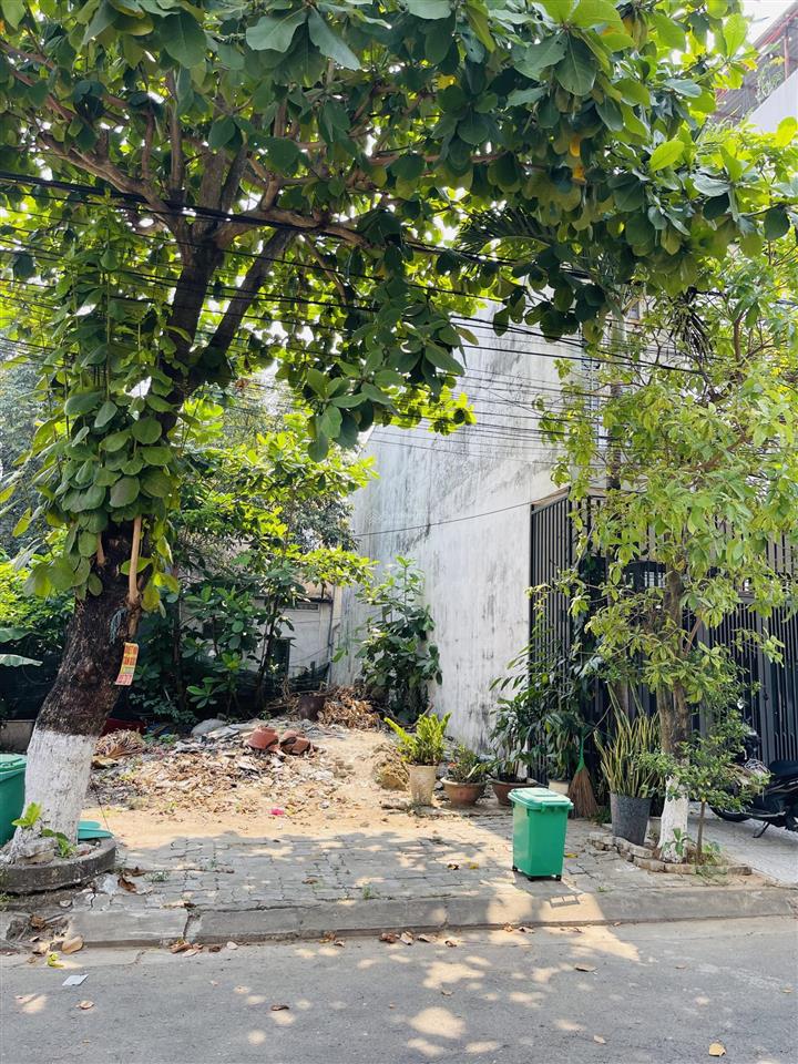 Chính chủ bán đất đường 5,5m nguyễn văn giáp  hòa xuân  hướng tây , vị trí đẹp, giá tốt nhất.