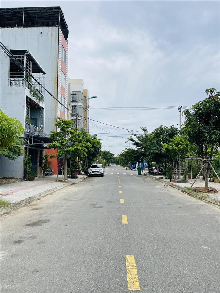 Chủ gởi bán đất đường 7,5m bích khê  hòa xuân  đà nẵng  100m2  hướng đông nam, view trường học
