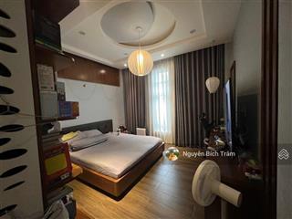 Nr ngay cv làng hoa  giáp quang trung  3 tầng btct, dt90m2 nhỉnh 7 tỷ  full nt hiện đại