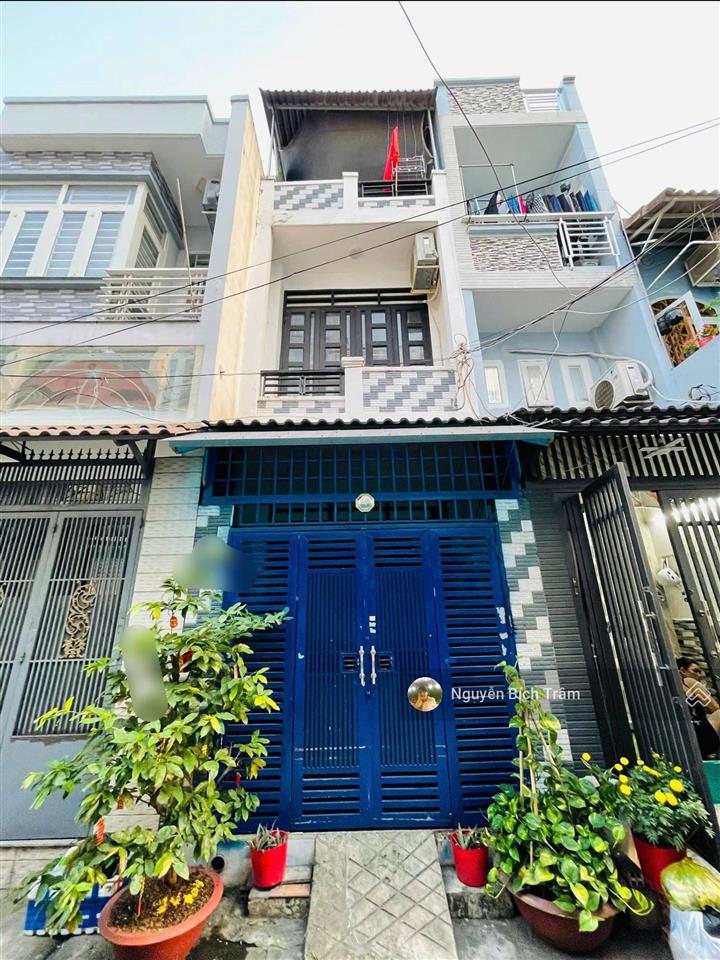 Siêu phẩm lạc long quân  hẻm 1/ rộng 6m thông  5 tầng btct  khu dân cư lâu năm. hơn 5 tỷ