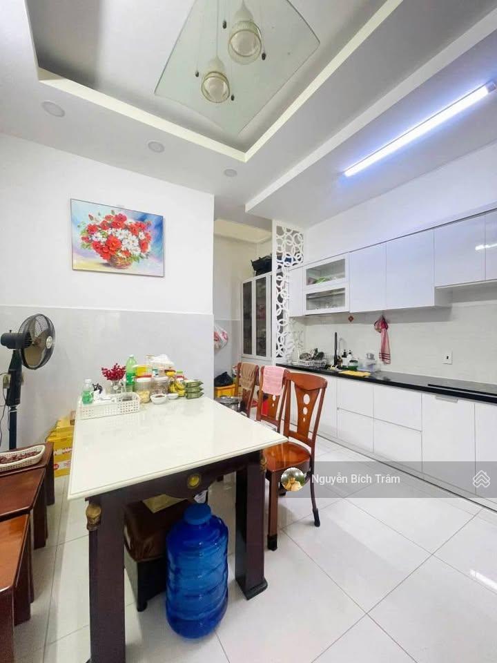 Siêu phẩm tân phú  4 tầng 5x15m  xe tải thông âu cơ ngay bàu cát  mới đẹp ở ngay  chỉ 8 tỷ