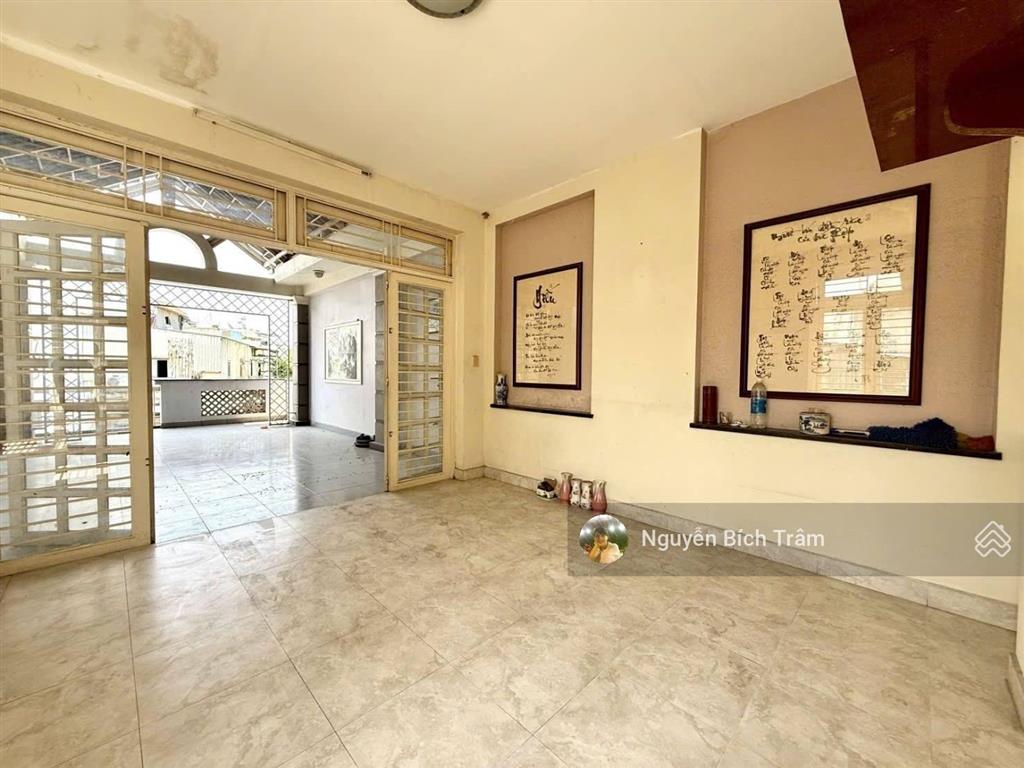 Mặt tiền kd (khu vip bàu cát)  đường 10m có vỉa hè  ngang 6x27.5m chỉ 23.9 tỷ  hợp xây bt