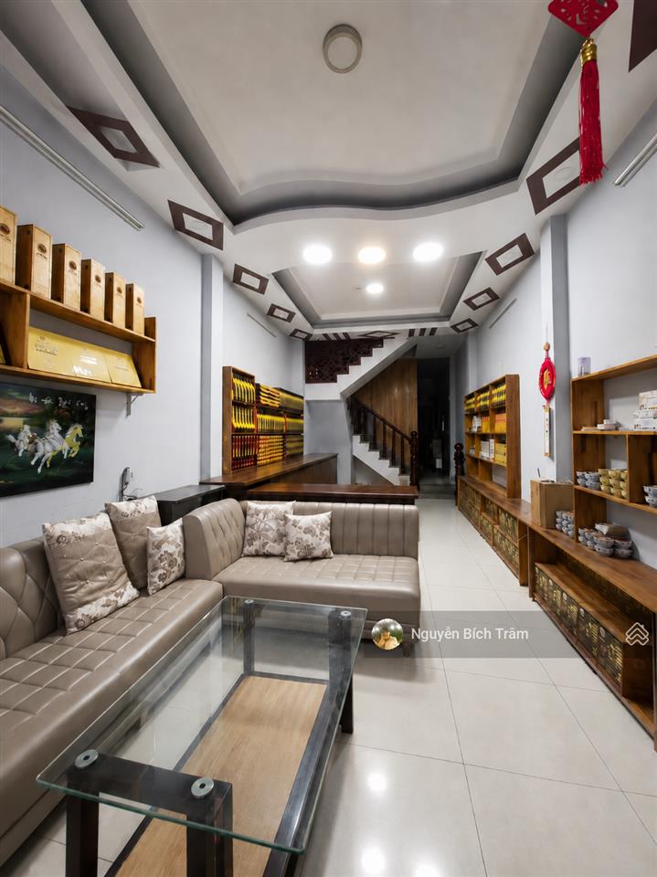 Vị trí đắc địa  mặt tiền khu vip họ lê 70m2x4tầng  đường 12m  khu bàn cờ  chỉ 9.7 tỷ