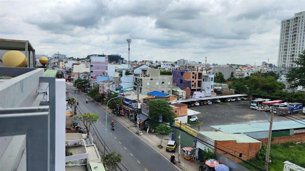 Bán nhà đang cho thuê khoán ngang 8m dtcn 118,5 m có dòng tiền 70tr sẵn mt đường kha vạn cân